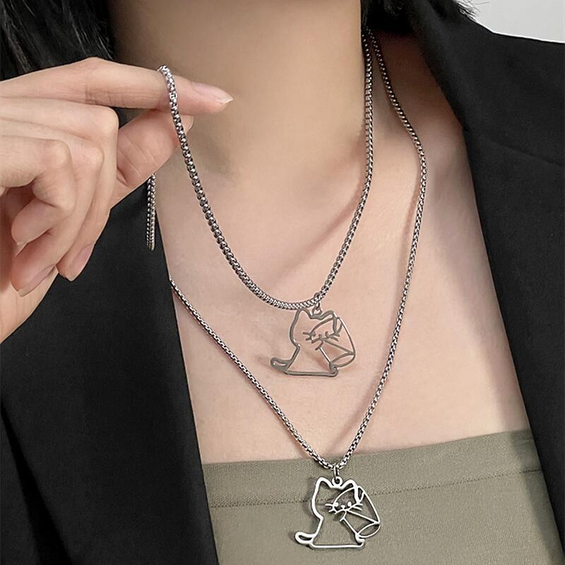Cartoon Kitty Cat Drinking Necklace