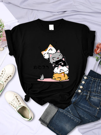 Cute Stacked Cats Sleeping Mouse Watcher T-Shirt