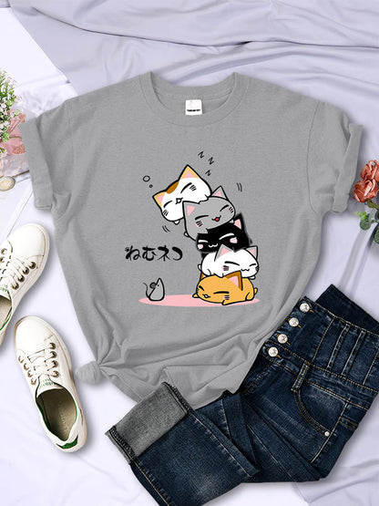 Cute Stacked Cats Sleeping Mouse Watcher T-Shirt