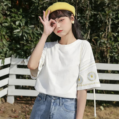 Chic Embroidery Sleeve Round Neck Loose T-shirt