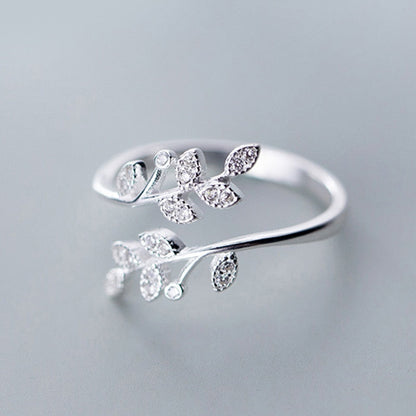 Fashion Exquisite Silver Leaf Ring