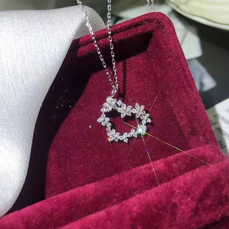 Kawaii Aesthetic Flowers Heart Shape Pendant Necklace