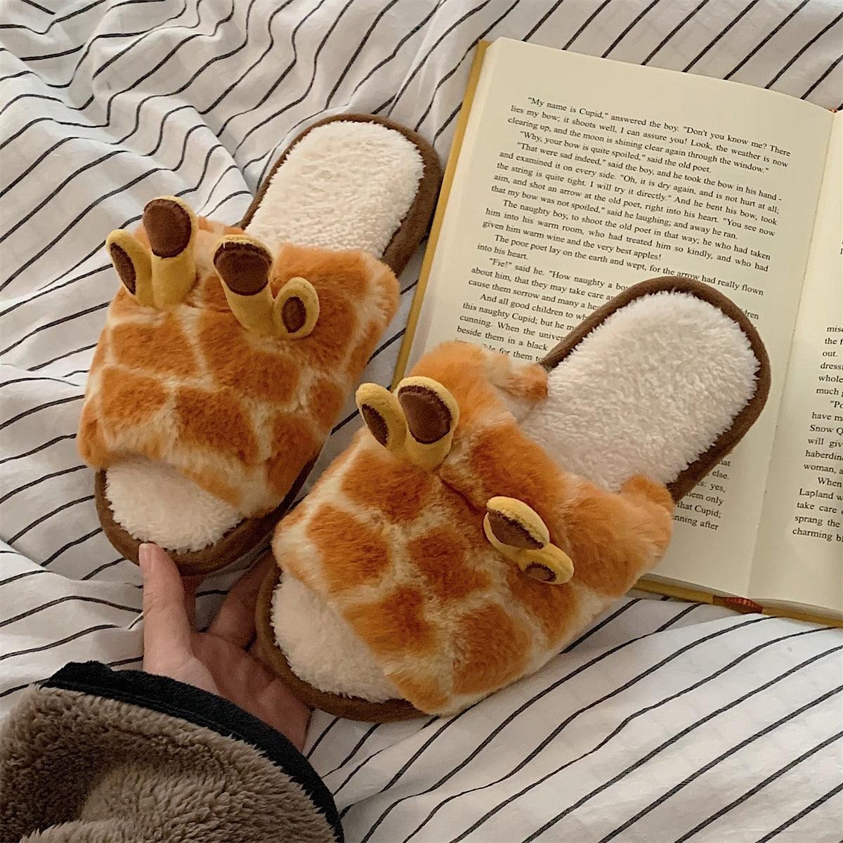 Kawaii Fluffy Giraffe Slippers - Slippers - Kawaii Bonjour