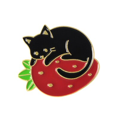 Berry Cat Brooch