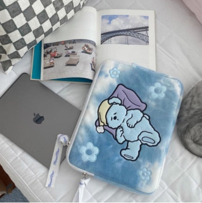 Kawaii Winter Sleeping Bear iPad & Laptop Sleeve - iPad & Laptop Sleeve - Kawaii Bonjour