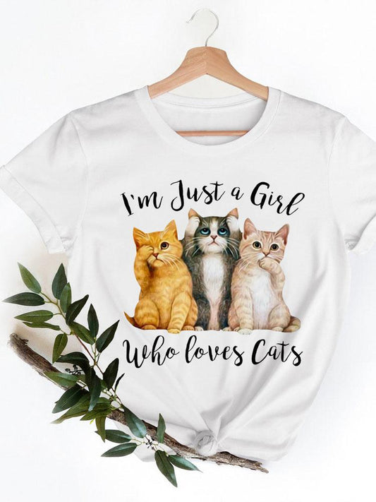 Just A Girl Who Loves Cats T-Shirt