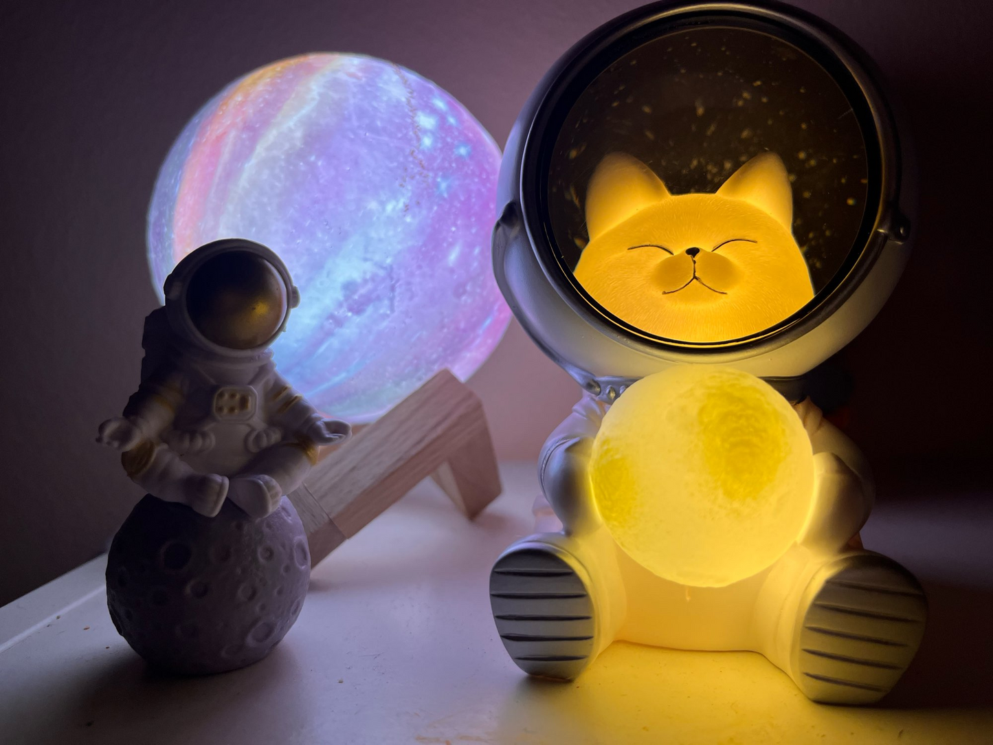 Creative Galaxy Cat Night Light