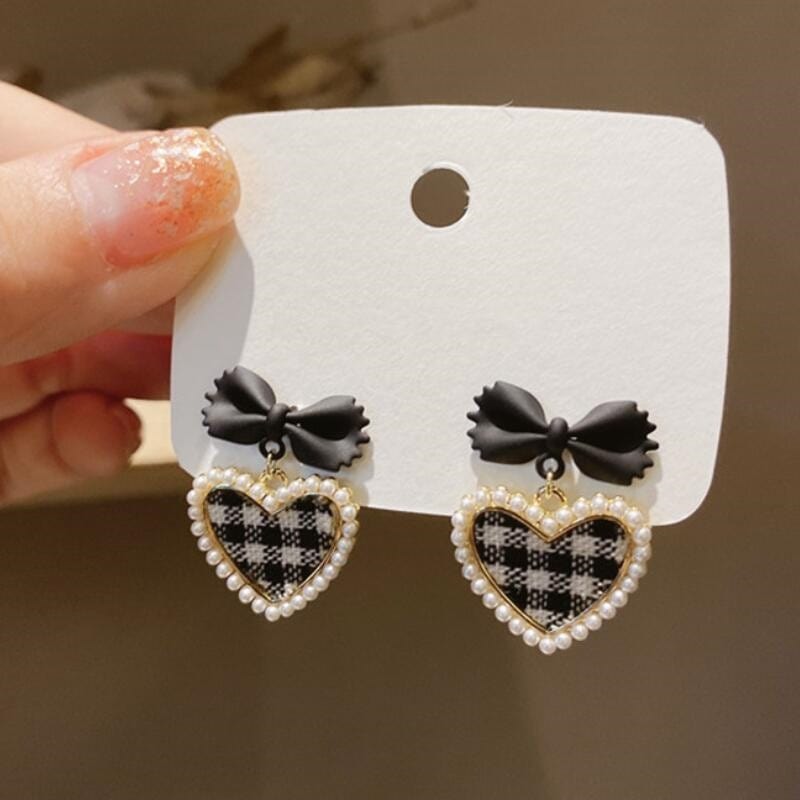 Bowknot Love Grid Pearl Heart Earrings Meowhiskers