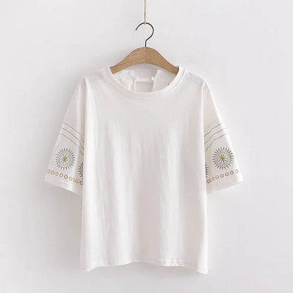Chic Embroidery Sleeve Round Neck Loose T-shirt