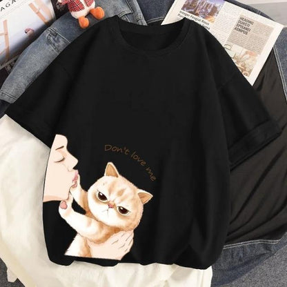 Kiss Cat T-Shirt - Meowhiskers